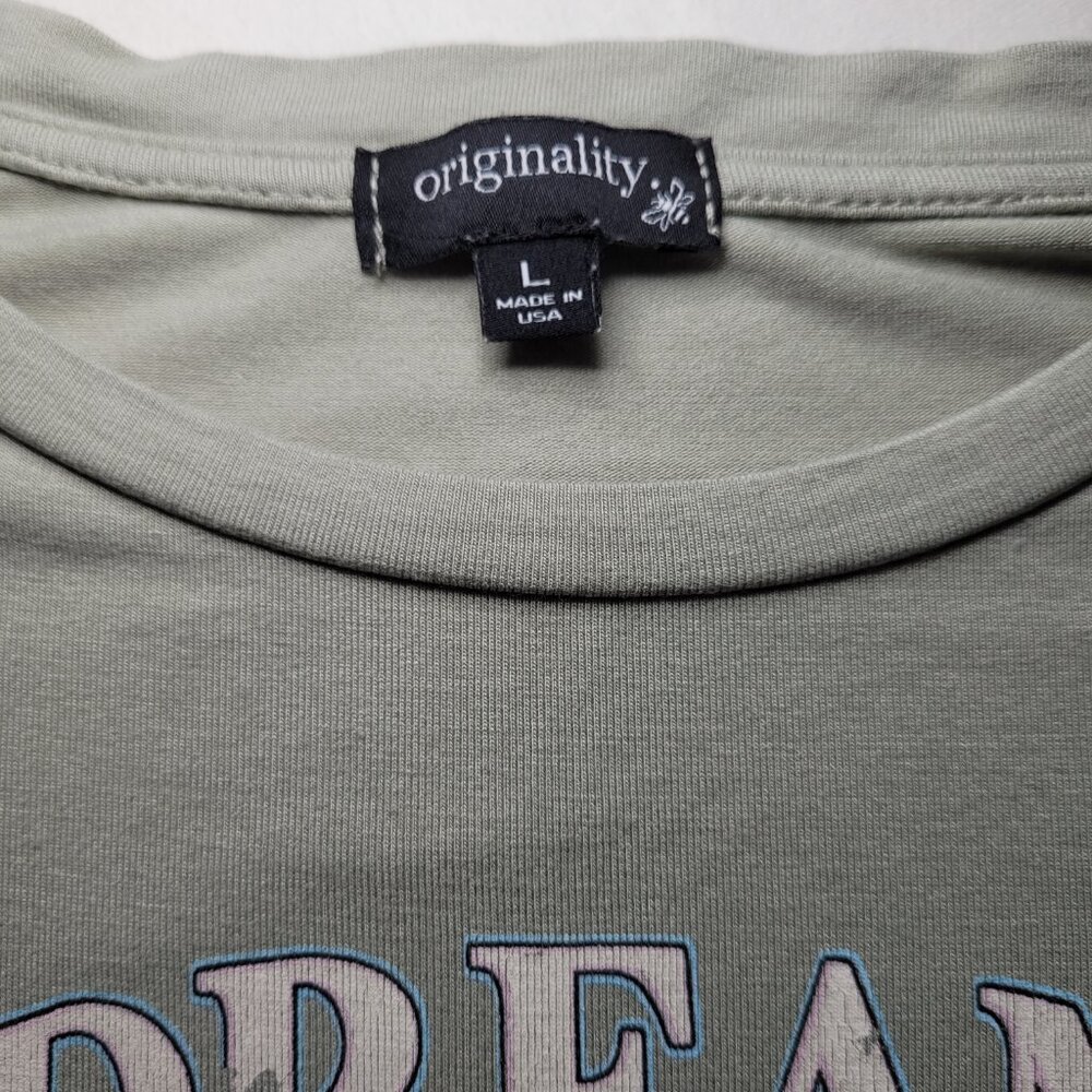 Originality Daydreaming All Day Long Graphic Tee Sage Green Boho Top Youth Large - Picture 5 of 8